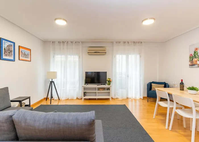 Apartamento Invalencia Negrito Flat 3 Bdrm & 2 Wc Center